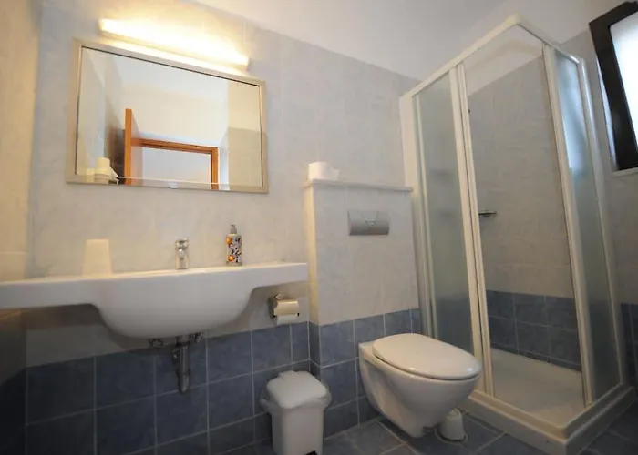 Golden View 아파트호텔 린도스