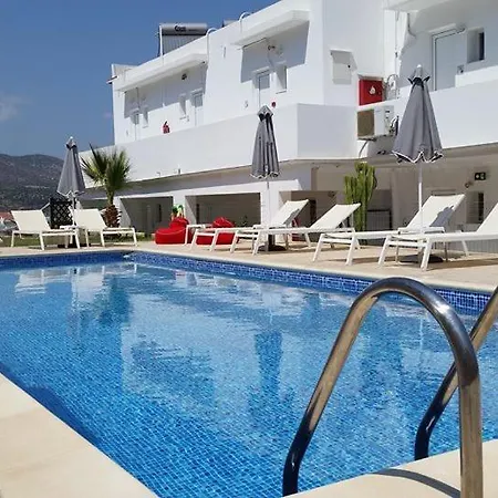 Apart-hotel Golden View 4*