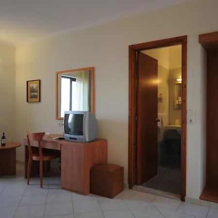 Aparthotel Golden View 2*