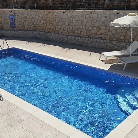 Golden View Aparthotel Lindos (Rhodes)