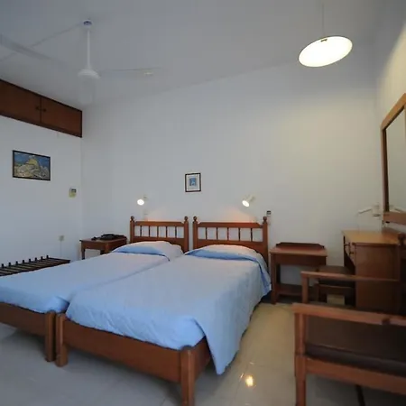 Golden View Aparthotel 2*