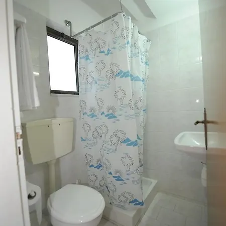 Aparthotel Golden View 2*