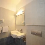 Aparthotel Golden View 4*