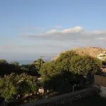 Golden View Aparthotel