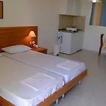 Golden View Aparthotel 4*